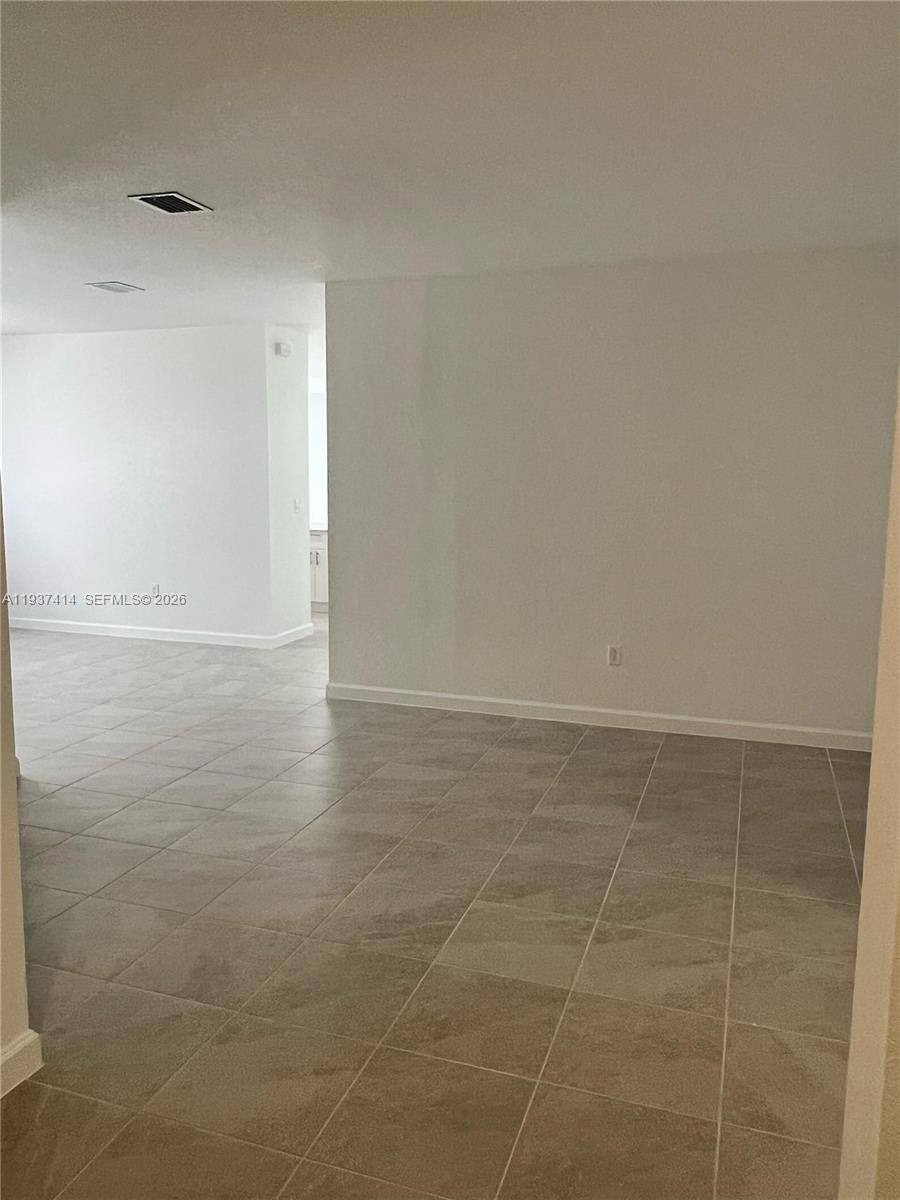 Apartment for rent at 2422 SE 30th St, Homestead, FL 33035