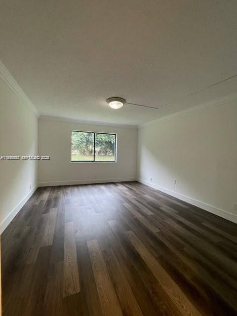 Apartment for rent at 321 Lakeview Dr #105, Fort Lauderdale, FL 33326