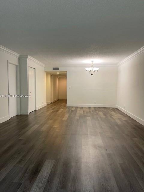 Apartment for rent at 321 Lakeview Dr #105, Fort Lauderdale, FL 33326