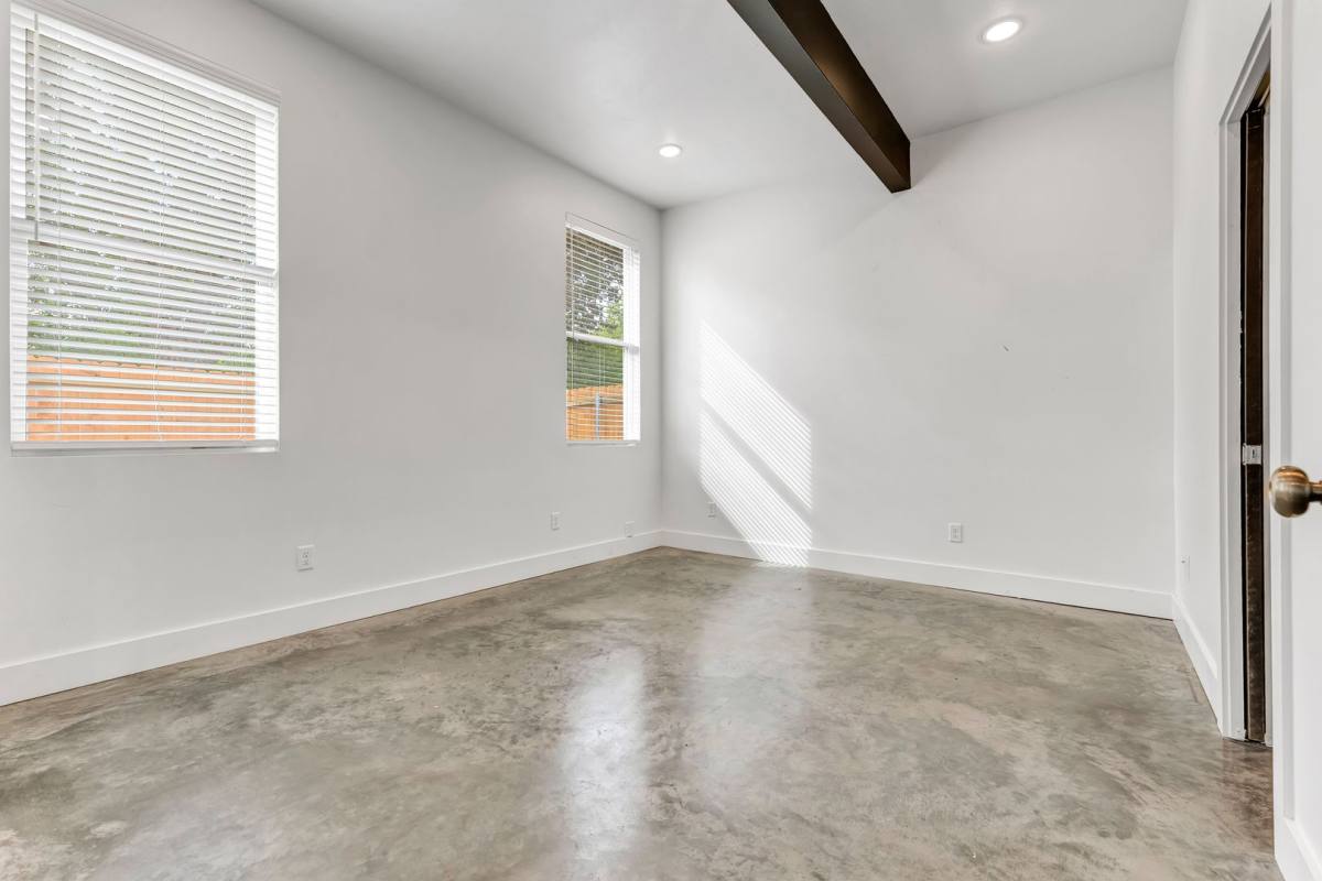 Apartment for rent at 213 Lynn Dr, Bryan, TX 77801