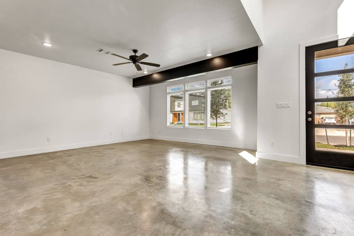 Apartment for rent at 213 Lynn Dr, Bryan, TX 77801