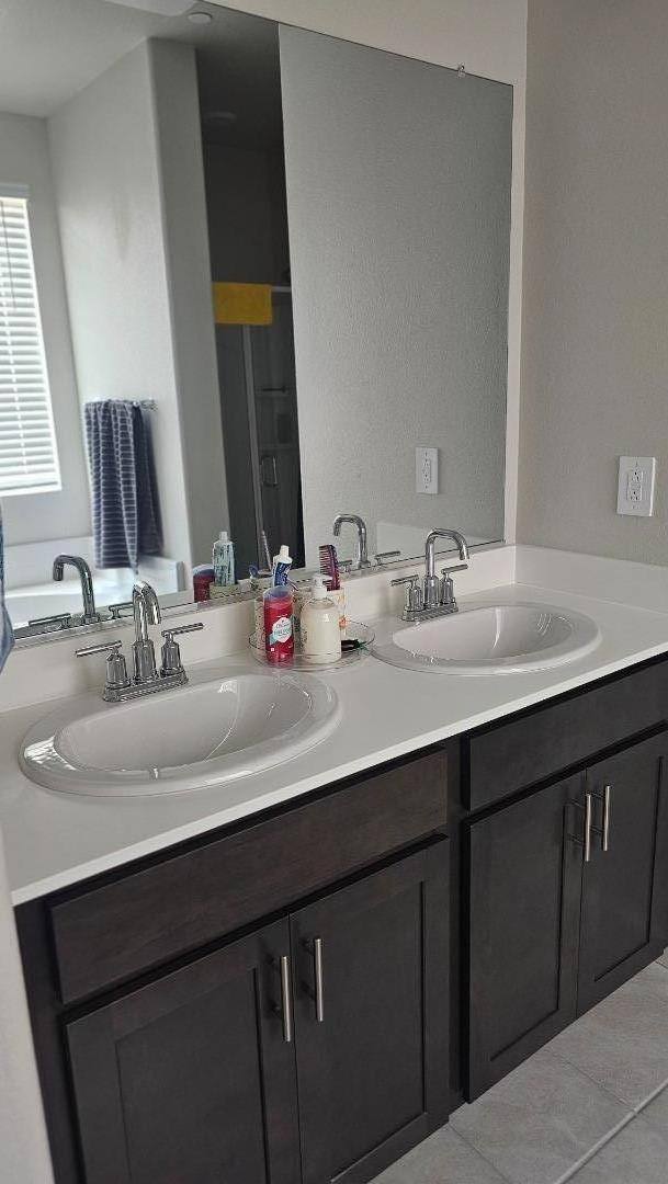 Apartment for rent at 2865 Bering St, Manteca, CA 95337