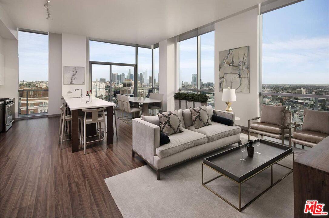 Apartment for rent at 3033 Wilshire Blvd #802, Los Angeles, CA 90020