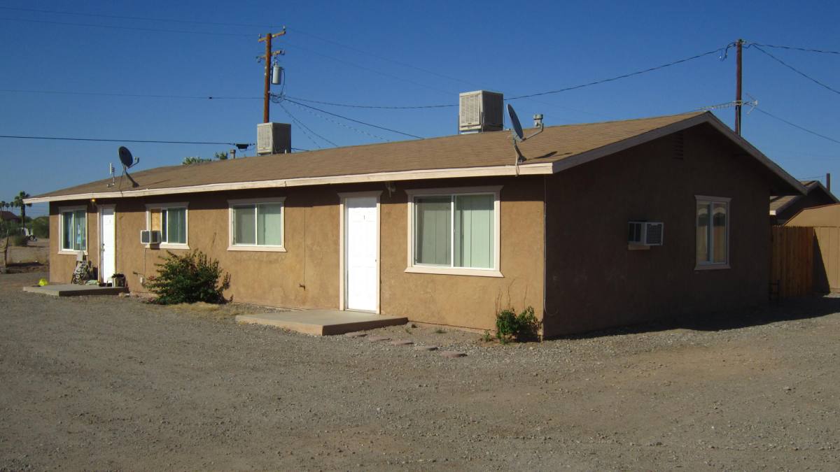 Apartment for rent at 10340 E Vernon Ave #1, Blythe, CA 92225