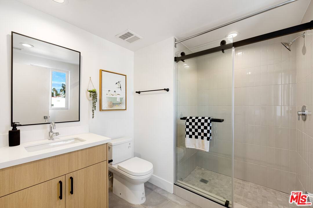 Townhouse for rent at 222 N Coronado St #222, Los Angeles, CA 90026
