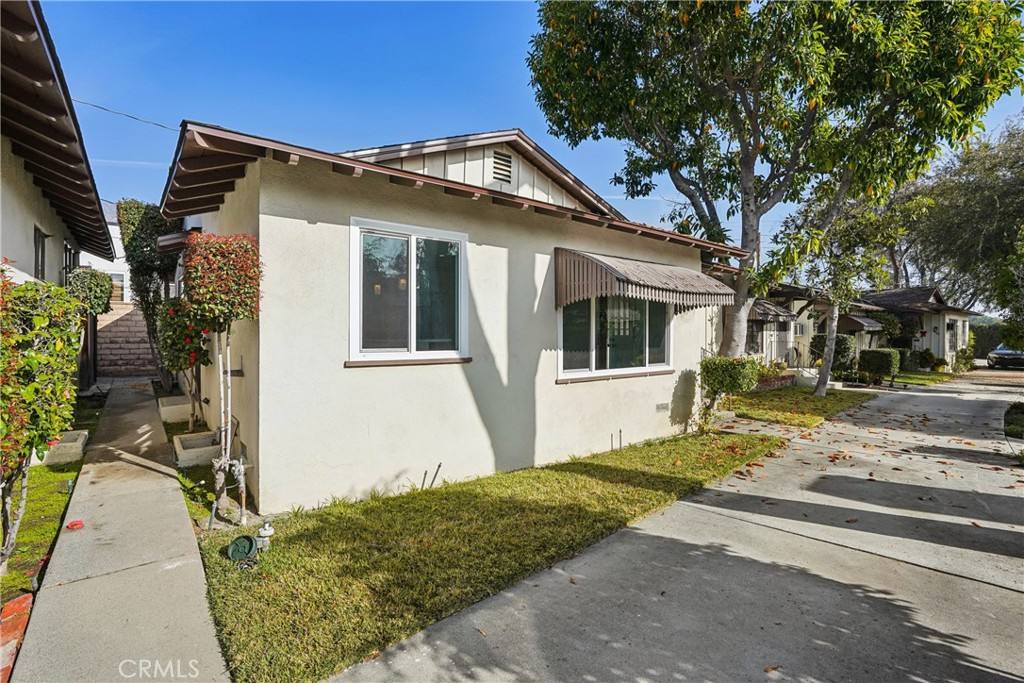 Apartment for rent at 1474 Allen Ave, Pasadena, CA 91104