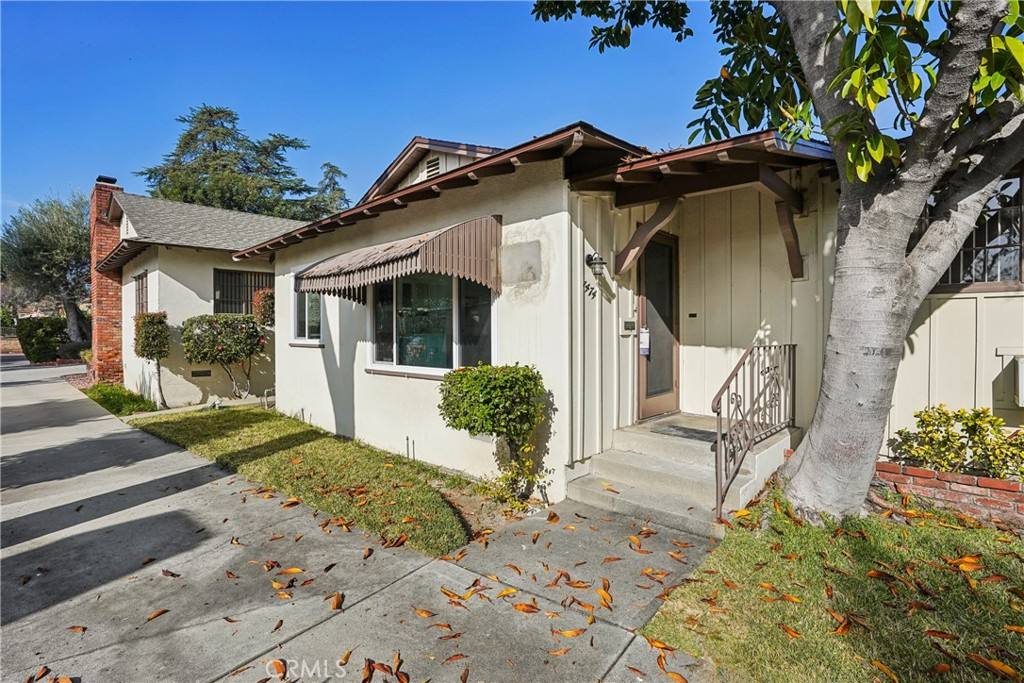 Apartment for rent at 1474 Allen Ave, Pasadena, CA 91104