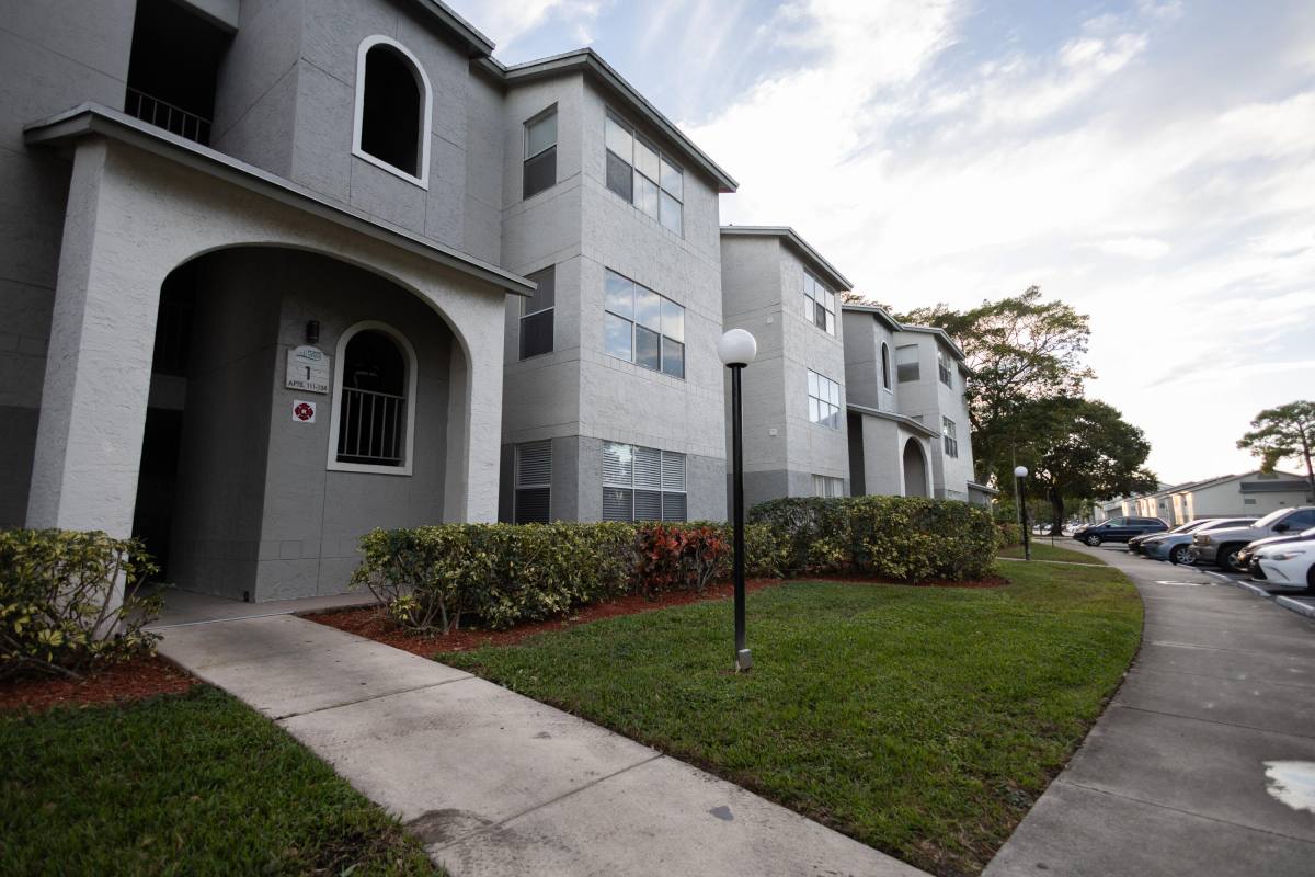 Apartment for rent at 1401 Village Blvd #133, West Palm Beach, FL 33409
