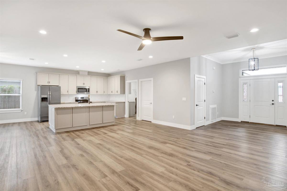 Apartment for rent at 4320 Quiet Court, Gulf Breeze, FL 32563
