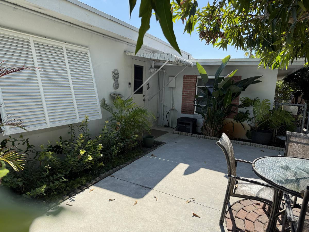 Apartment for rent at 125 Mayfield Rd #125B, Lake Worth, FL 33462