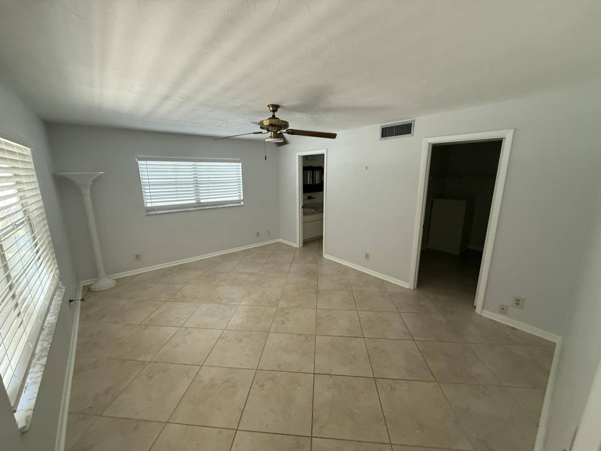 Apartment for rent at 125 Mayfield Rd #125B, Lake Worth, FL 33462