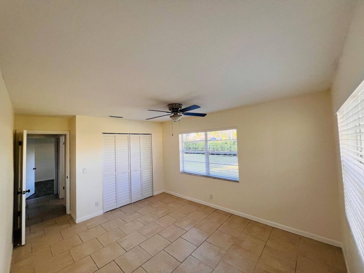 Apartment for rent at 625 Oak St #625D, Boynton Beach, FL 33435