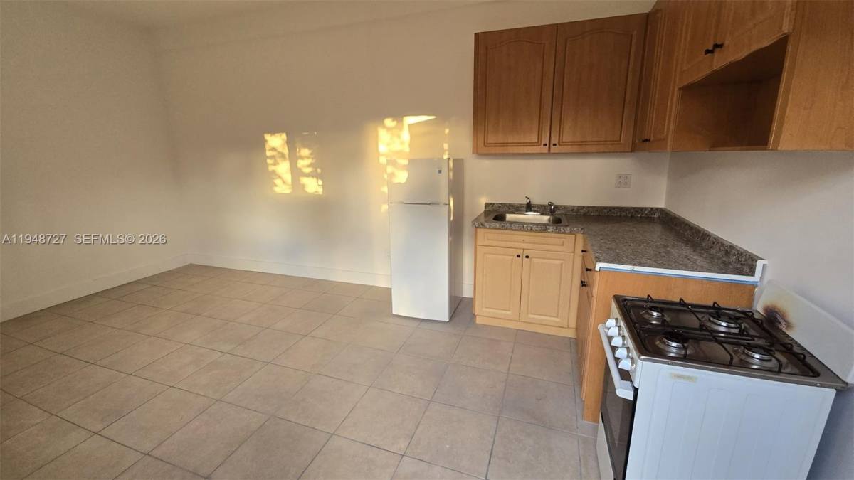 Apartment for rent at 950 NW 149th Terrace #950-1, Miami, FL 33168