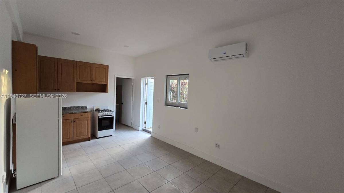 Apartment for rent at 950 NW 149th Terrace #950-1, Miami, FL 33168