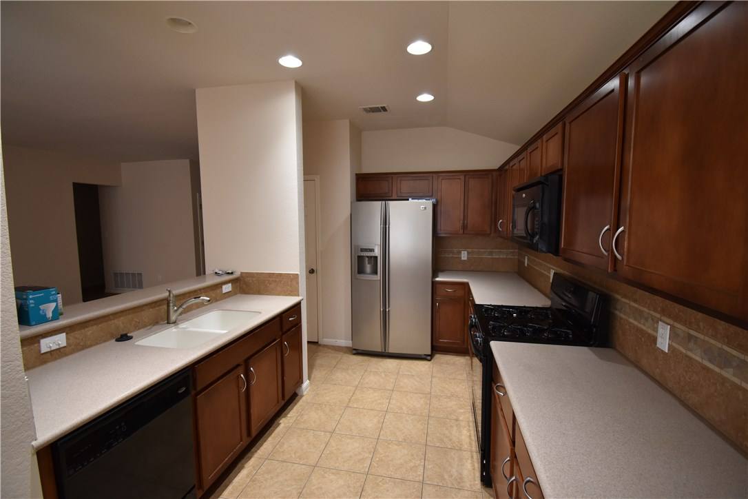 Apartment for rent at 2133 Oltons Bluff Dr, Austin, TX 78754