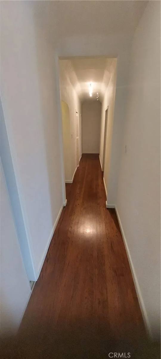 Apartment for rent at 2818 S Bronson Ave #2818B, Los Angeles, CA 90018