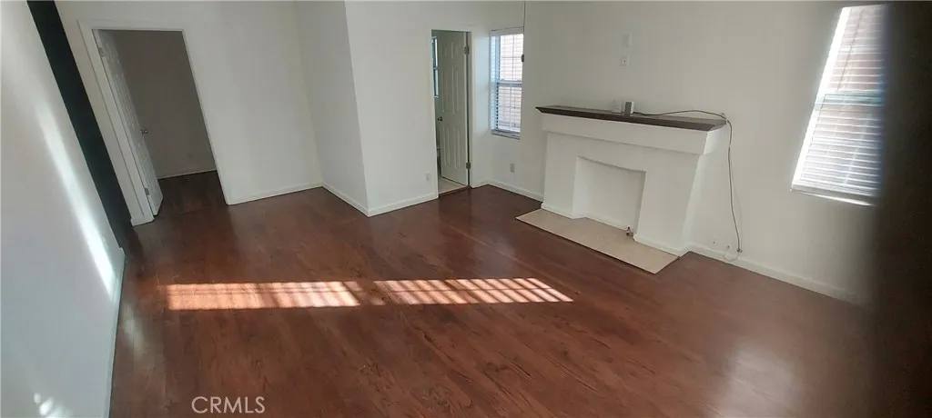 Apartment for rent at 2818 S Bronson Ave #2818B, Los Angeles, CA 90018