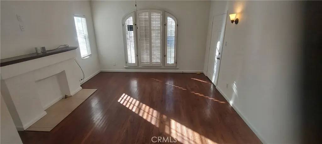 Apartment for rent at 2818 S Bronson Ave #2818B, Los Angeles, CA 90018