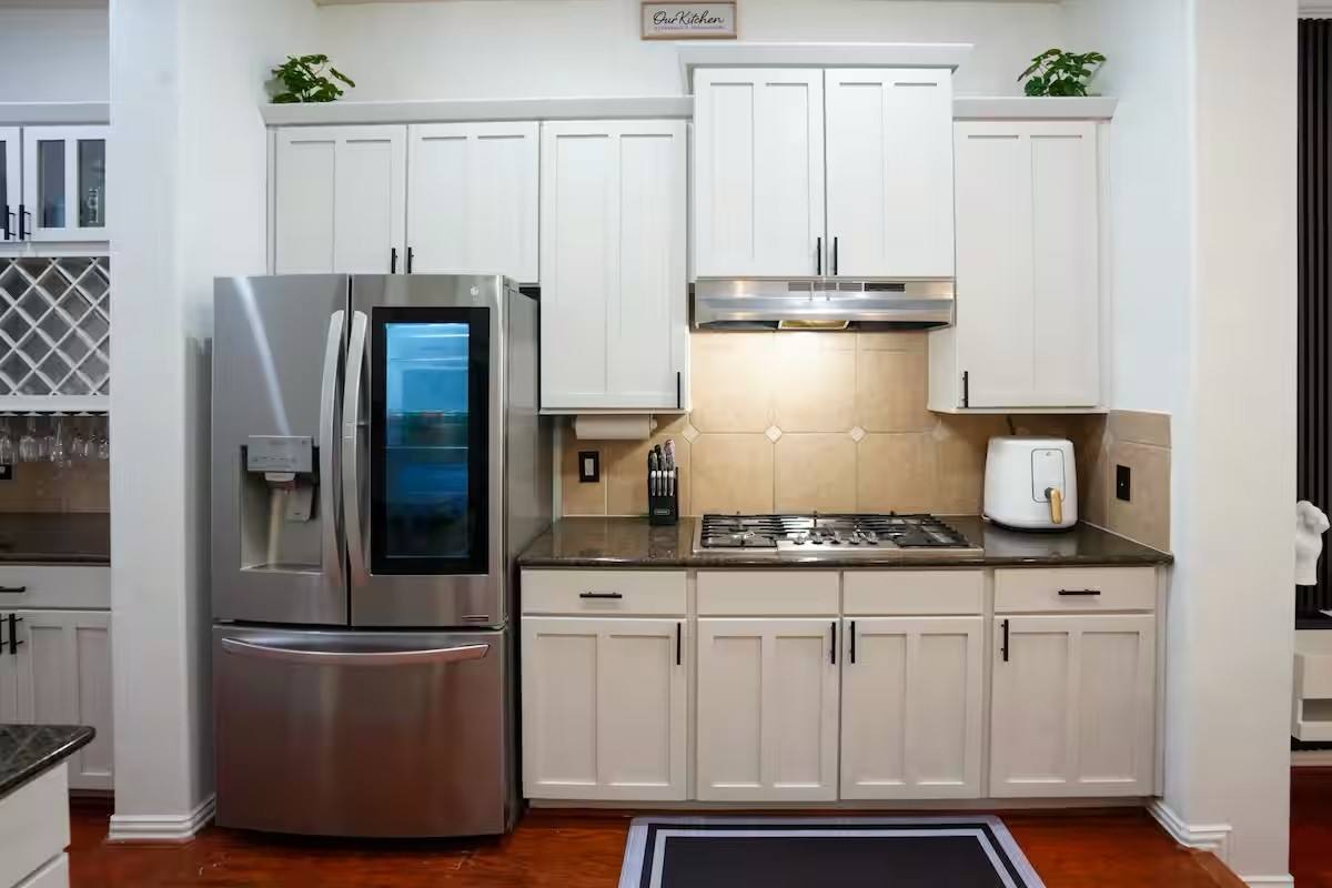 Apartment for rent at 5625 Dolores St #5625B, Houston, TX 77057