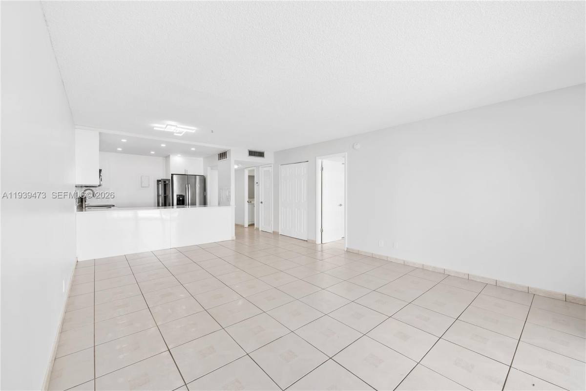 Apartment for rent at 16710 NE 9th Ave #307, Miami, FL 33162