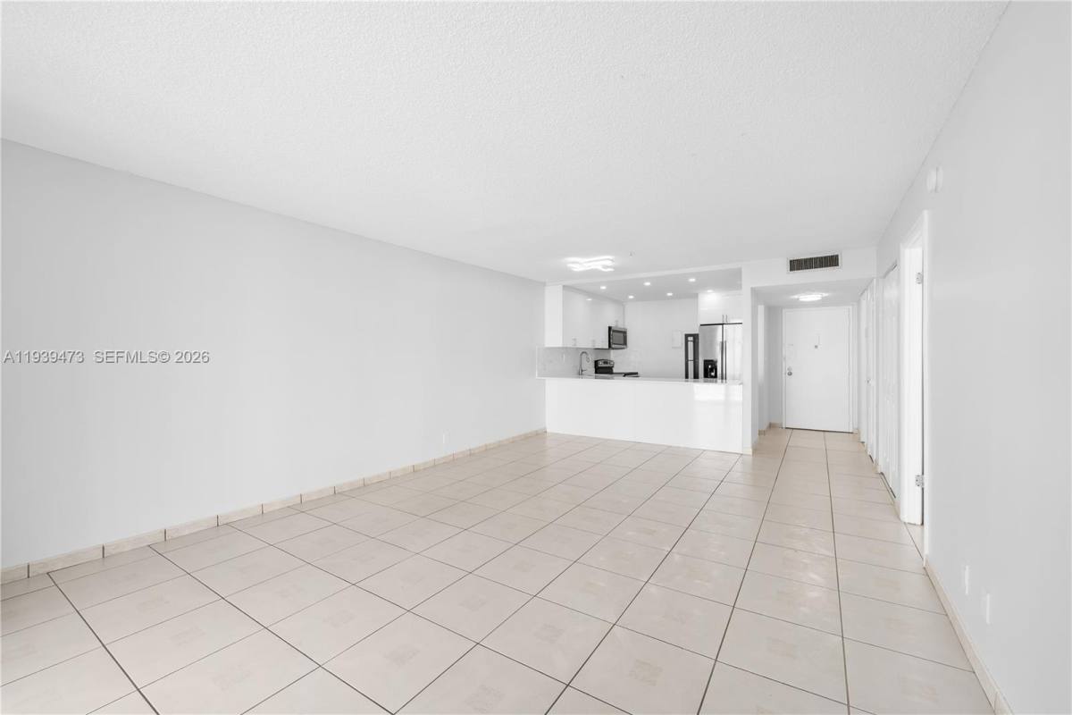 Apartment for rent at 16710 NE 9th Ave #307, Miami, FL 33162