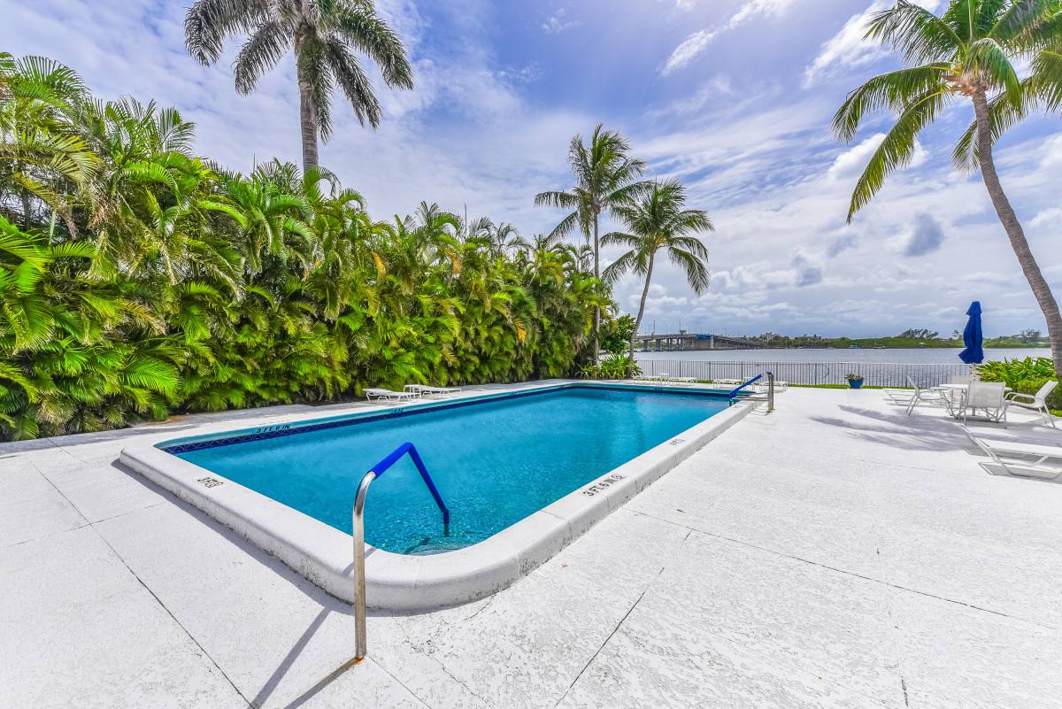 Condo for rent at 2860 S Ocean Blvd #504, Palm Beach, FL 33480
