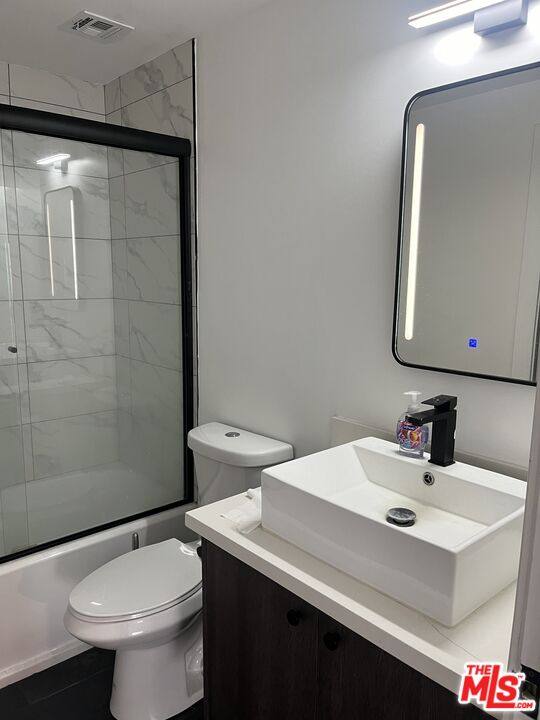 Apartment for rent at 246 N Dillon St #246, Los Angeles, CA 90026