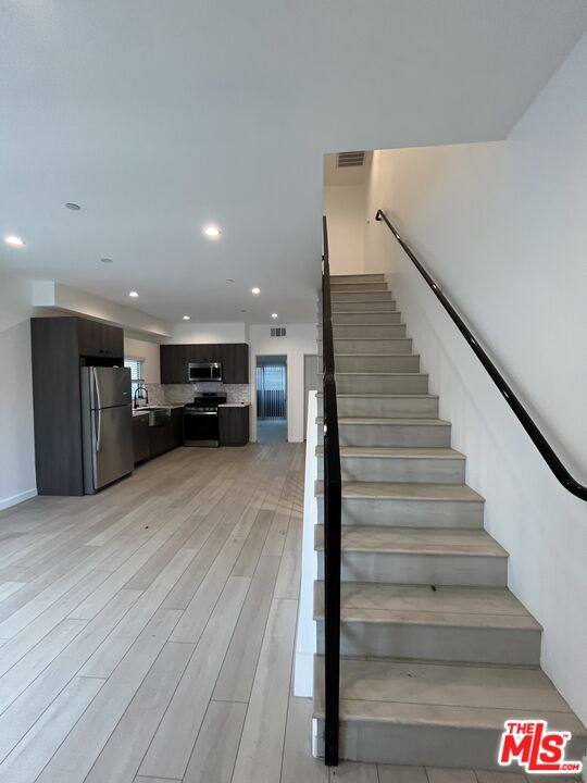 Apartment for rent at 246 N Dillon St #246, Los Angeles, CA 90026
