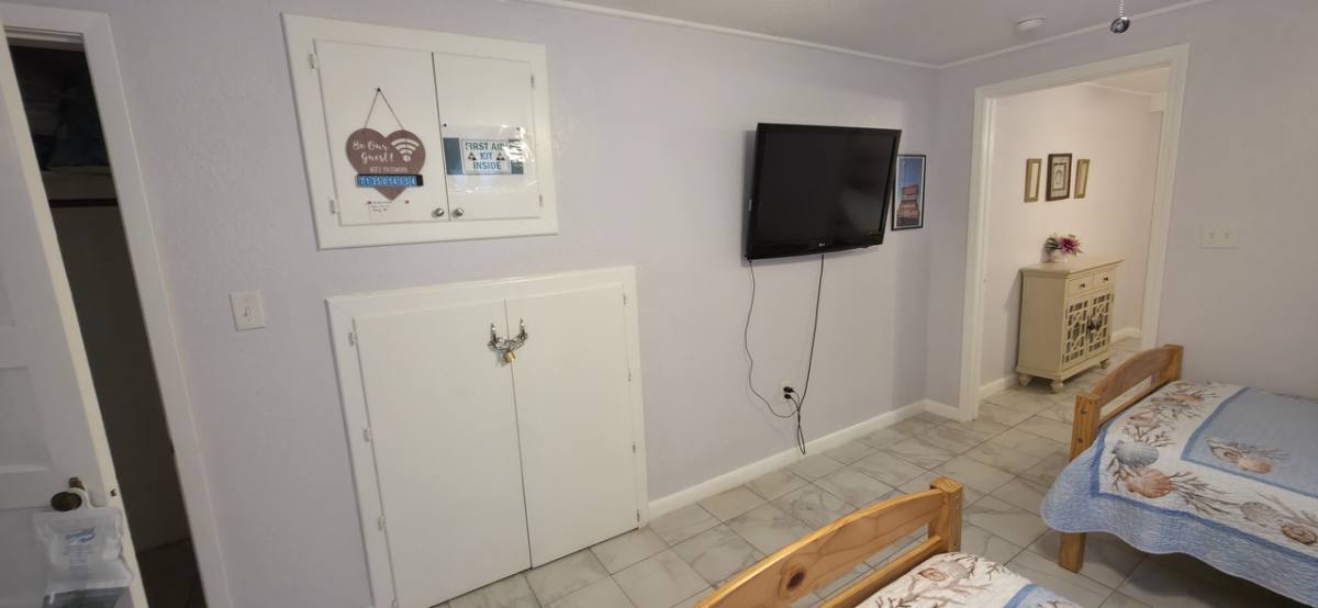 Apartment for rent at 1915 Ave O 1 2 #1915A, Galveston, TX 77550