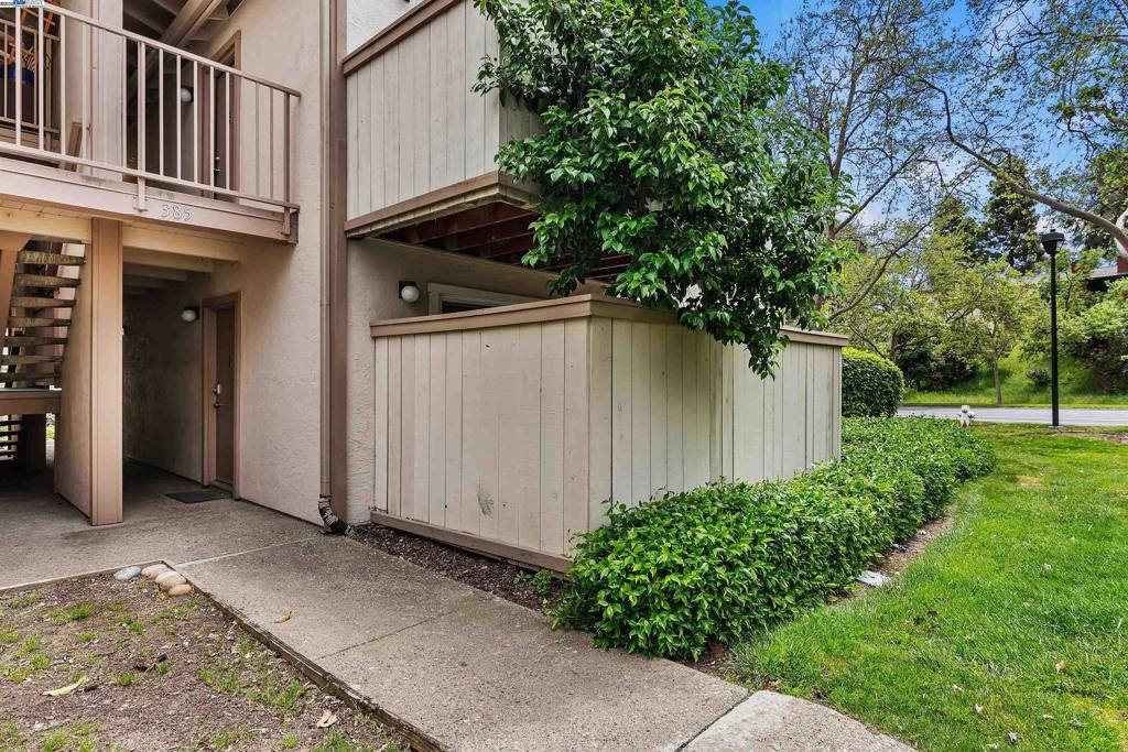 Apartment for rent at 385 Camelback Rd #385, Pleasant Hill, CA 94523