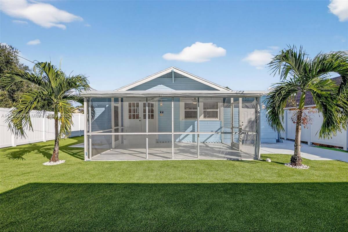 Apartment for rent at 123 N Ocean Breeze #123A, Lake Worth Beach, FL 33460