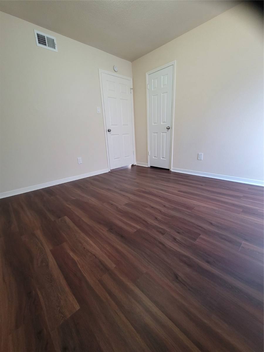 Condo for rent at 9350 Country Creek St #81, Houston, TX 77036