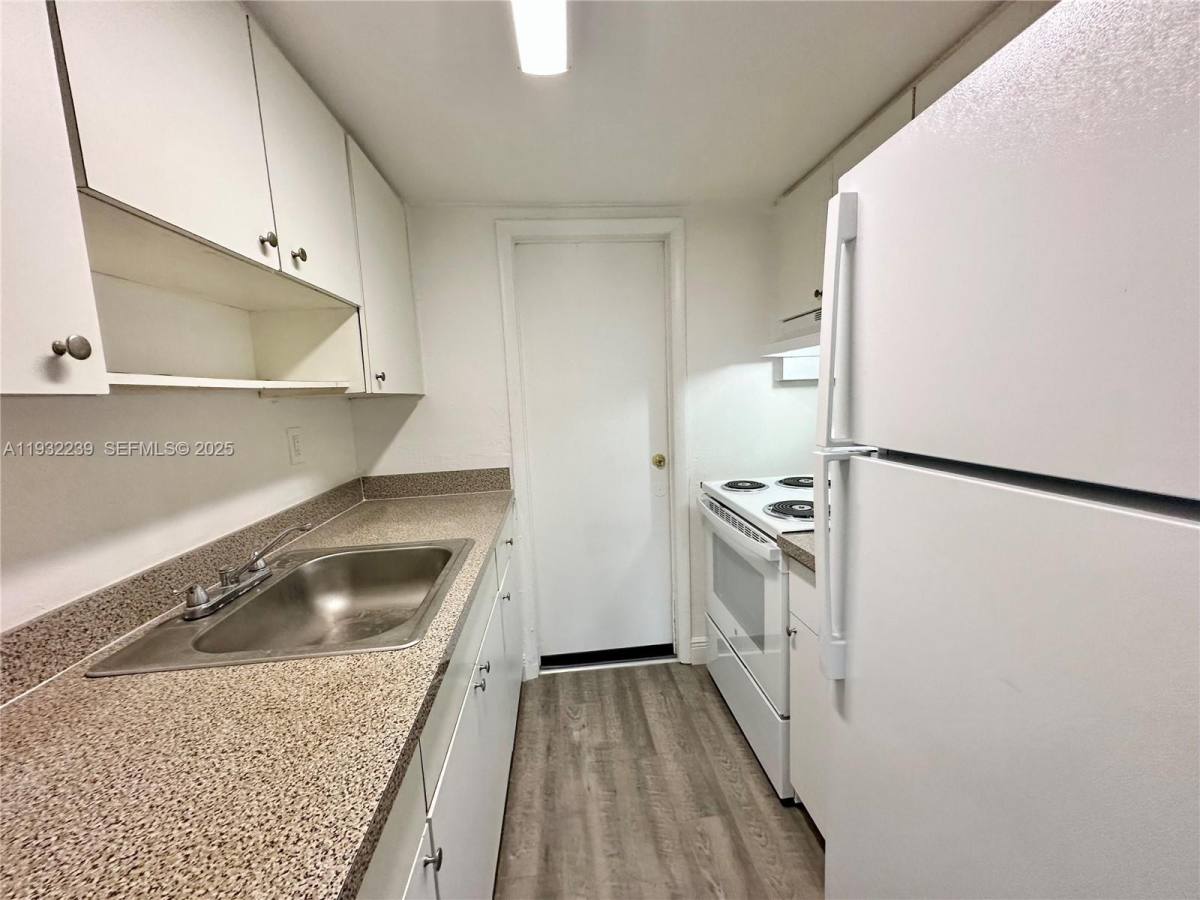 Apartment for rent at 13455 NE 6th Ave #210, Miami, FL 33161