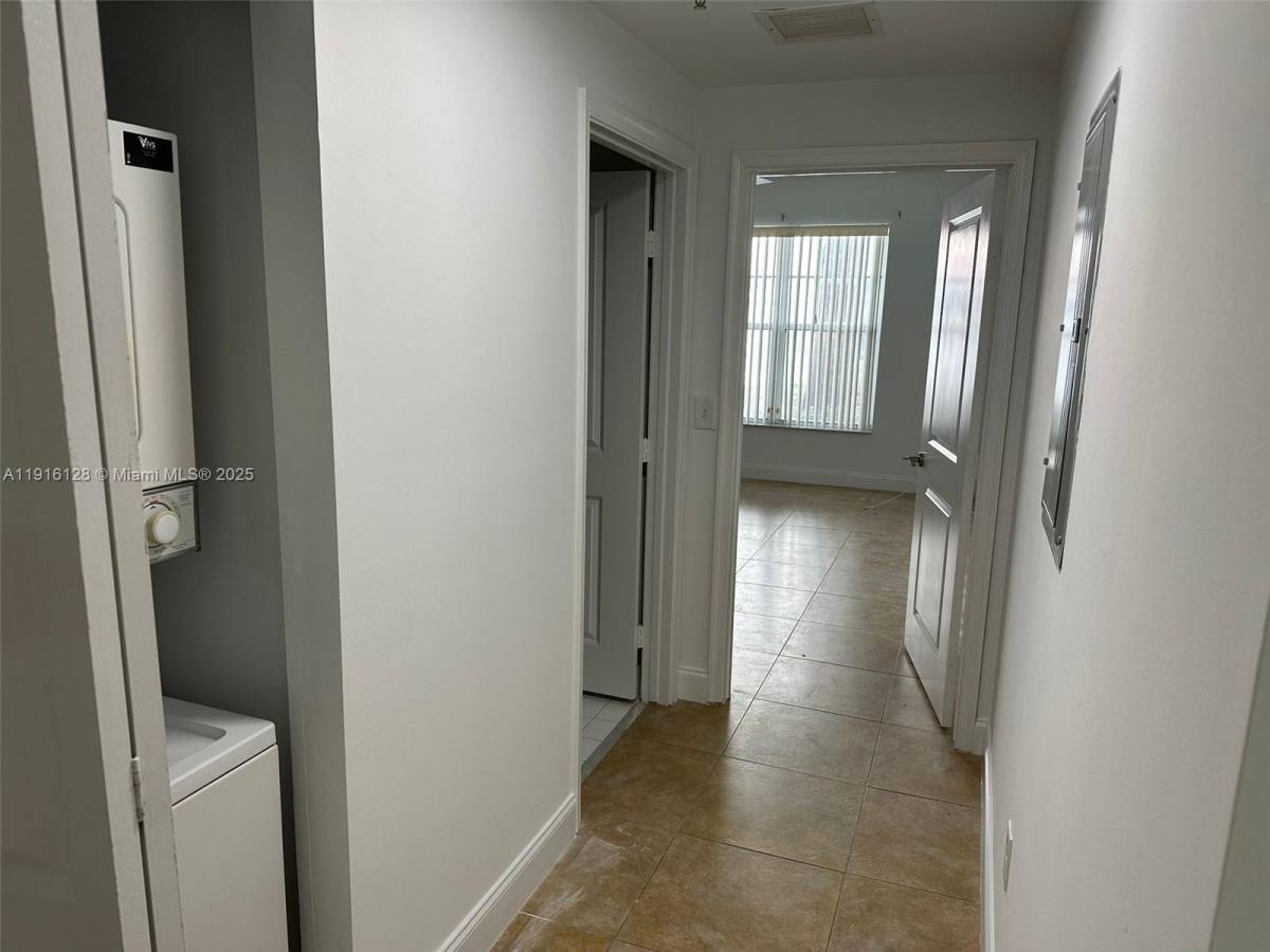 Apartment for rent at 6020 W Sample Rd #104, Pompano Beach, FL 33067