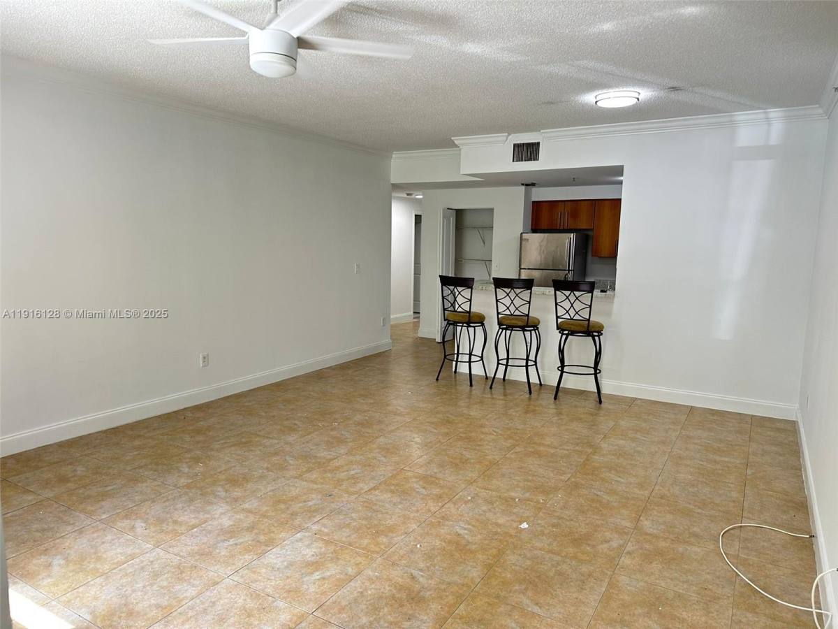 Apartment for rent at 6020 W Sample Rd #104, Pompano Beach, FL 33067
