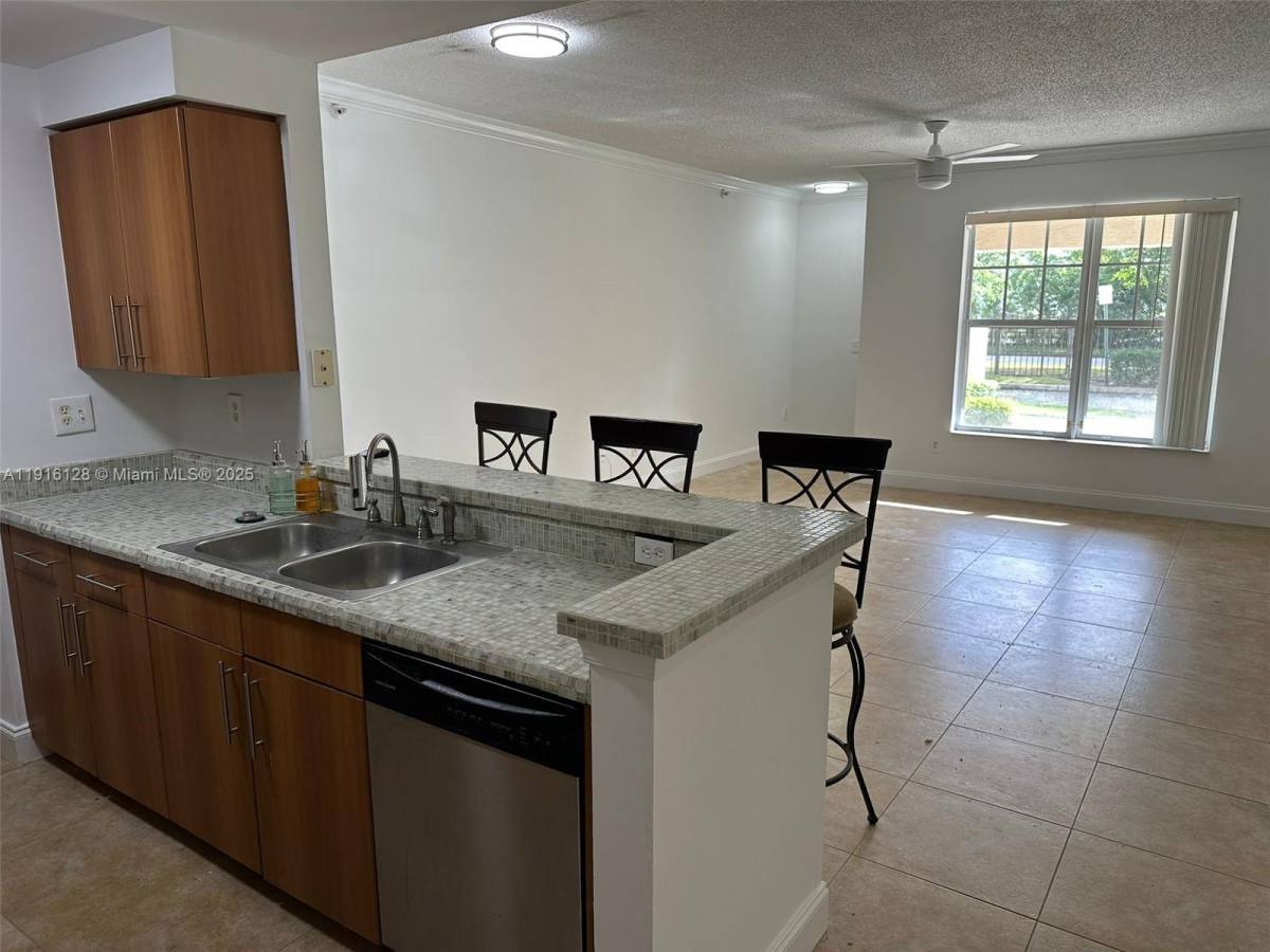 Apartment for rent at 6020 W Sample Rd #104, Pompano Beach, FL 33067