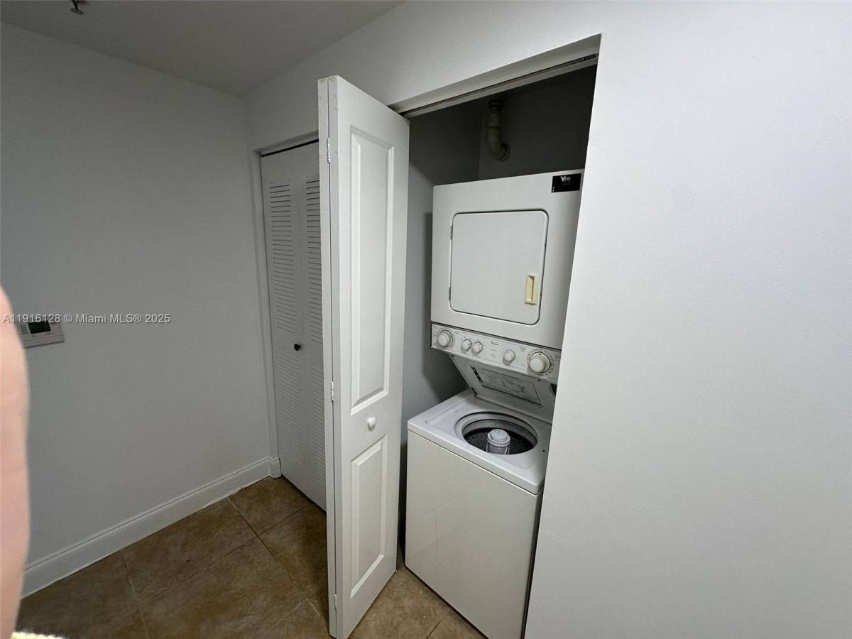 Apartment for rent at 6020 W Sample Rd #104, Pompano Beach, FL 33067