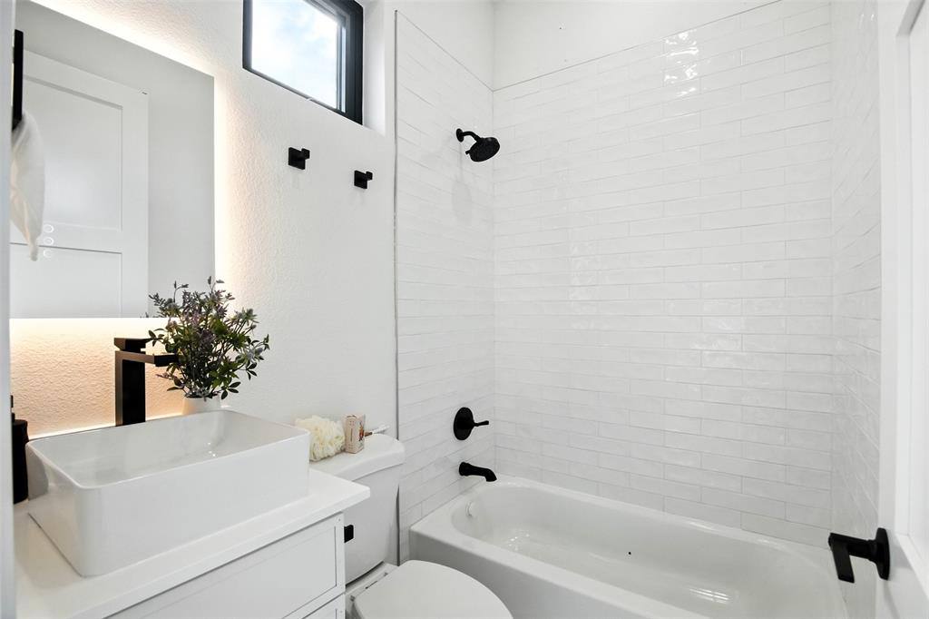 Condo for rent at 4611 Fairmount St #102, Dallas, TX 75219