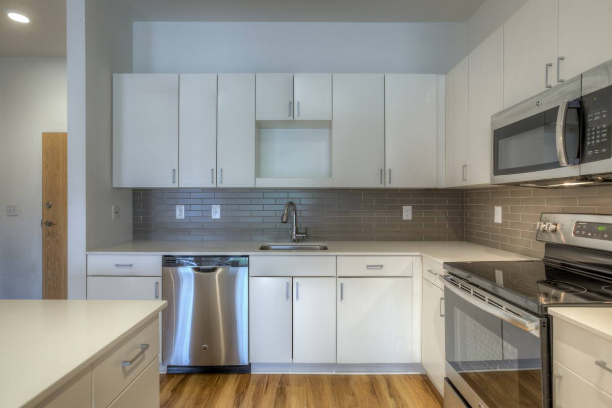 Apartment for rent at 401 S 41st St, Omaha, NE 68131
