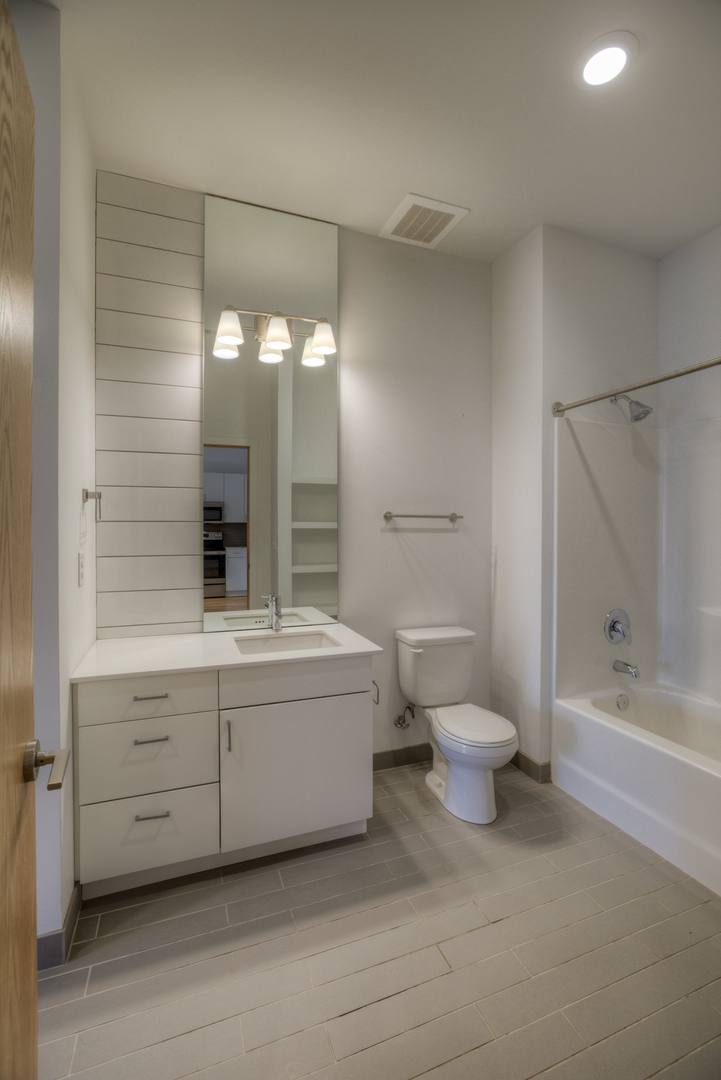 Apartment for rent at 401 S 41st St, Omaha, NE 68131
