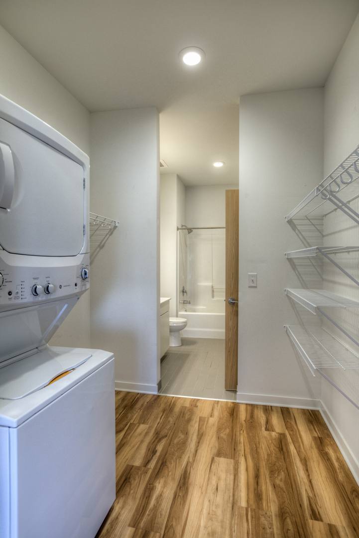 Apartment for rent at 401 S 41st St, Omaha, NE 68131