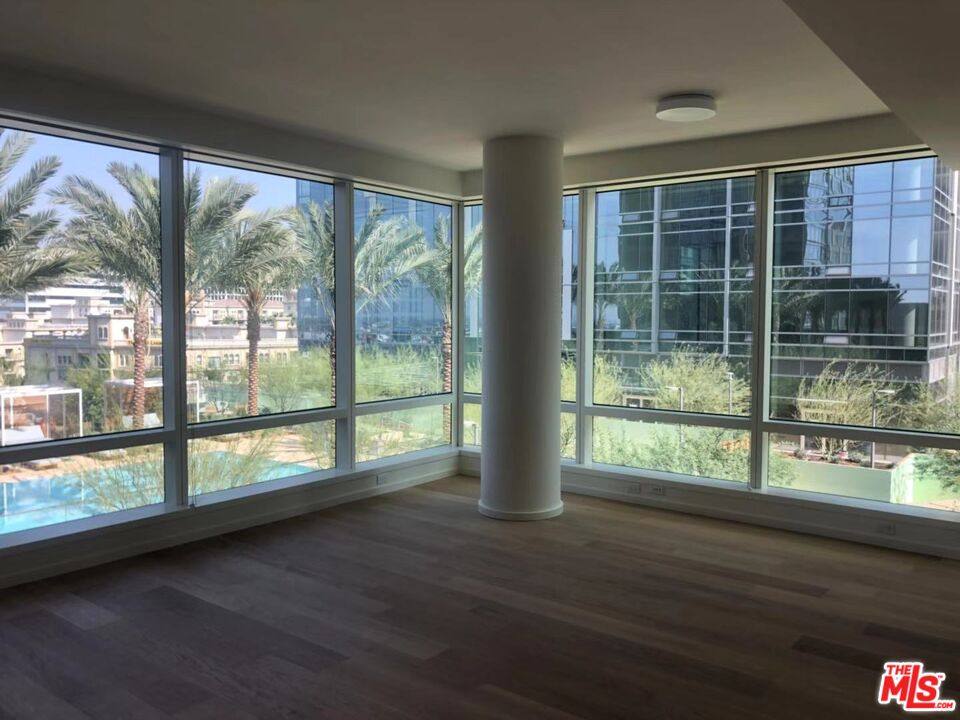 Apartment for rent at 877 Francisco St #1002, Los Angeles, CA 90017