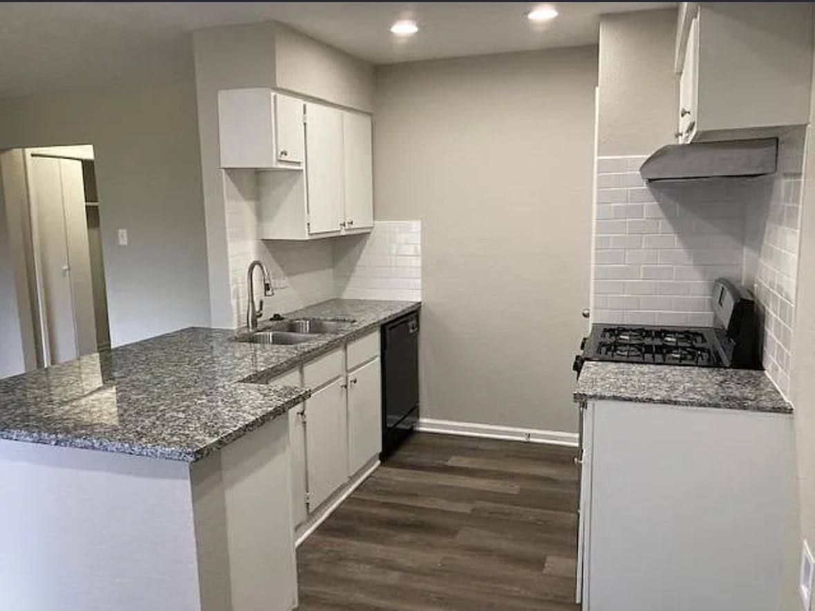 Apartment for rent at 4015 Marchant Rd, Houston, TX 77047