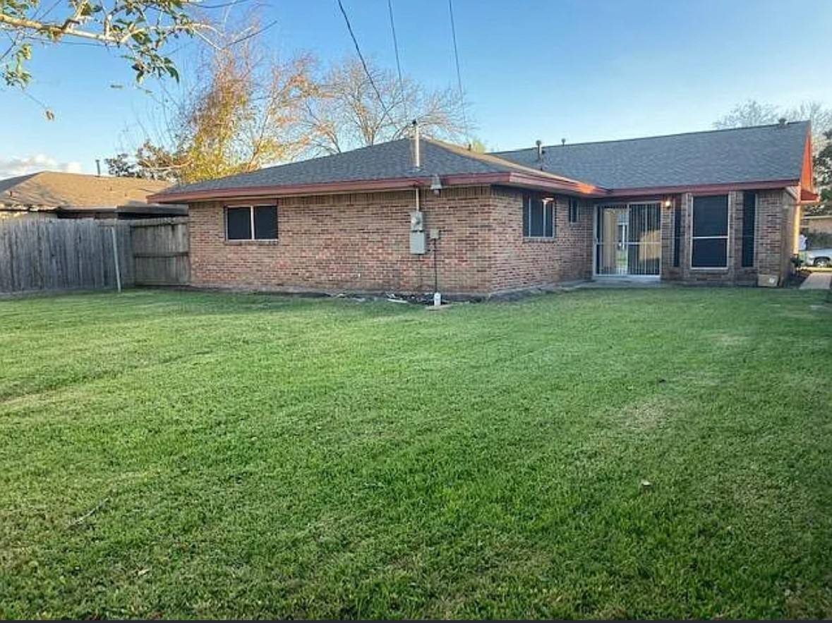 Apartment for rent at 4015 Marchant Rd, Houston, TX 77047
