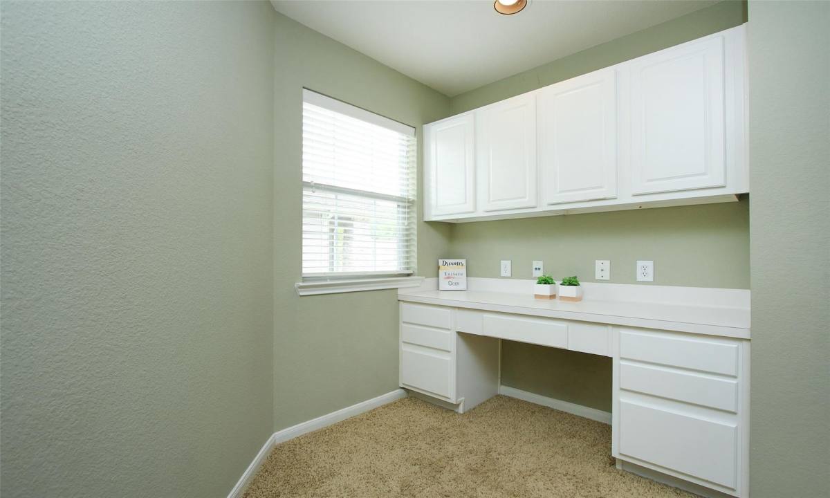 Apartment for rent at 16044 Sweetwater Fields Lane, Tomball, TX 77377