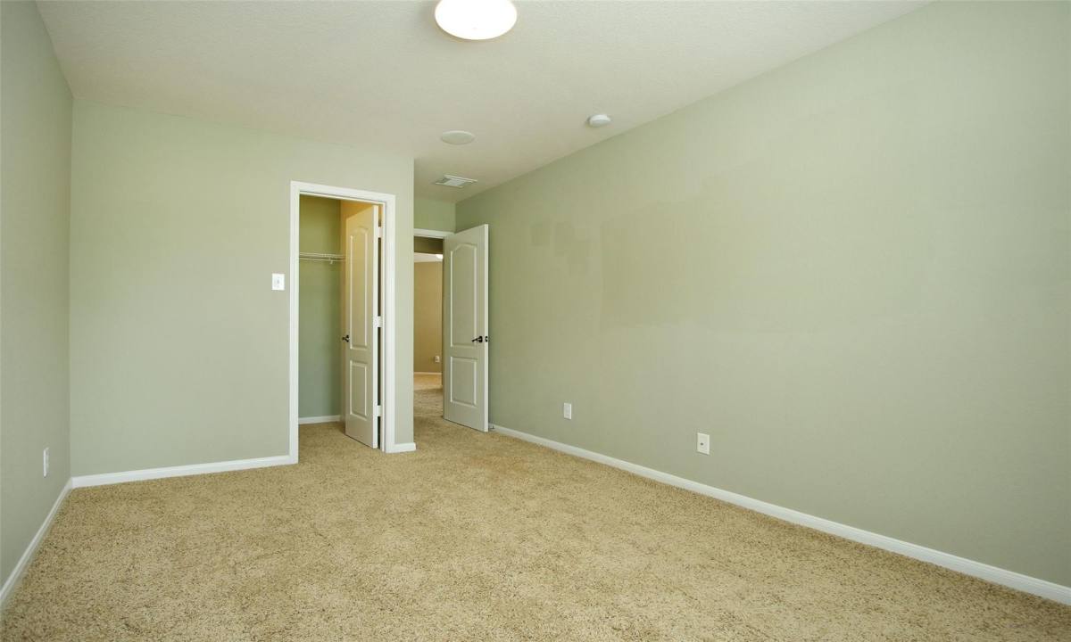 Apartment for rent at 16044 Sweetwater Fields Lane, Tomball, TX 77377