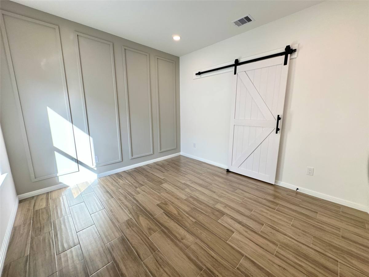 Apartment for rent at 11559 Persimmon St, Willis, TX 77318