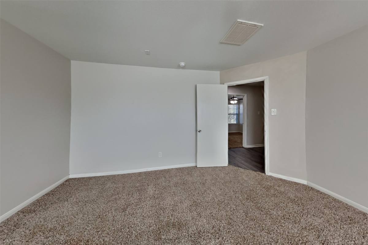 Apartment for rent at 17039 Kemble Creek Dr, Houston, TX 77084