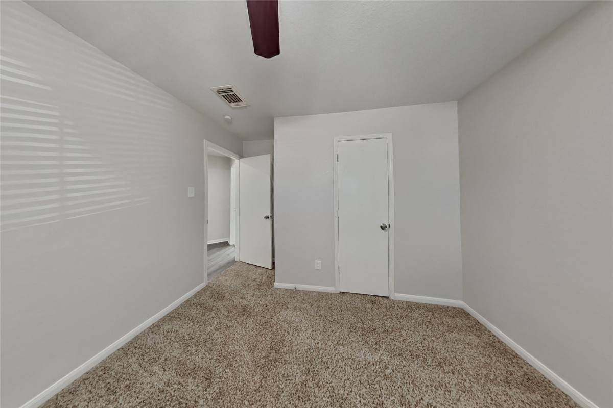 Apartment for rent at 17039 Kemble Creek Dr, Houston, TX 77084