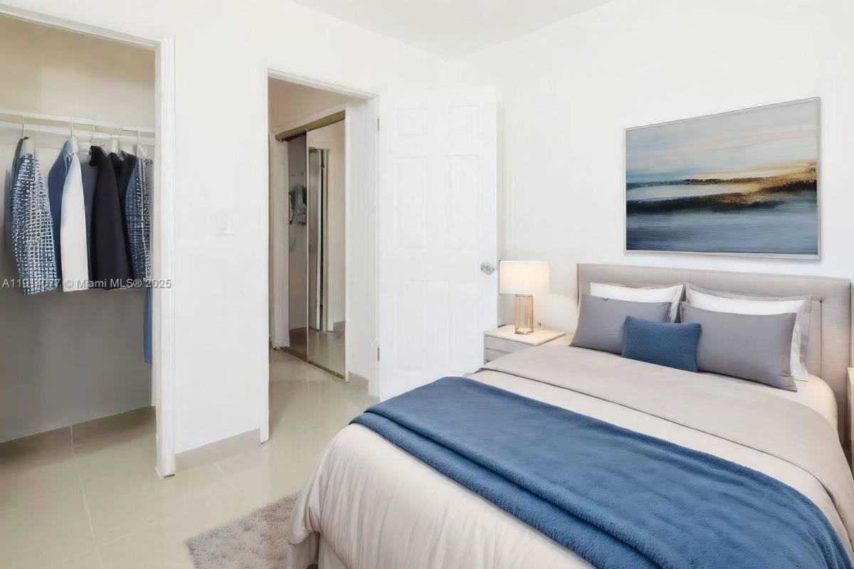 Apartment for rent at 309 Phippen Waiters Rd #309-1, Dania, FL 33004